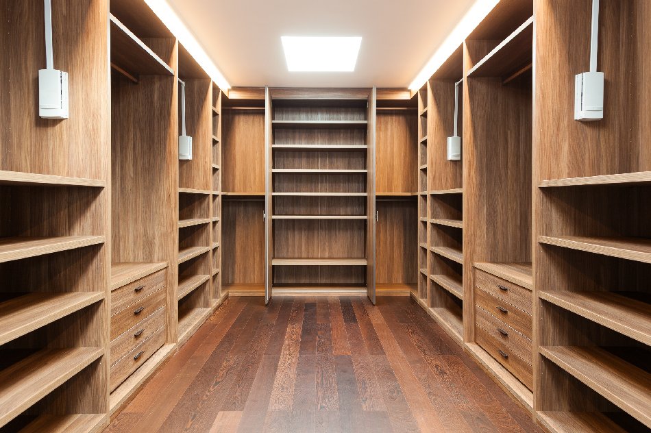 //dev.royaljoinery.ae/wp-content/uploads/2024/01/New-Joinery_Wardrobes.jpg