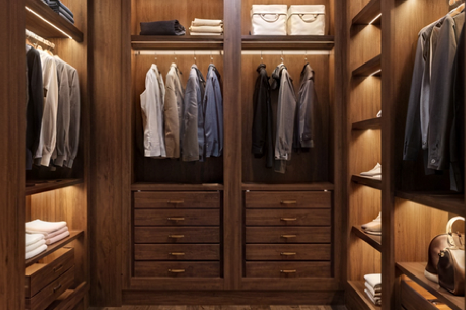 //dev.royaljoinery.ae/wp-content/uploads/2025/05/01New-Joinery_Wardrobes.jpg